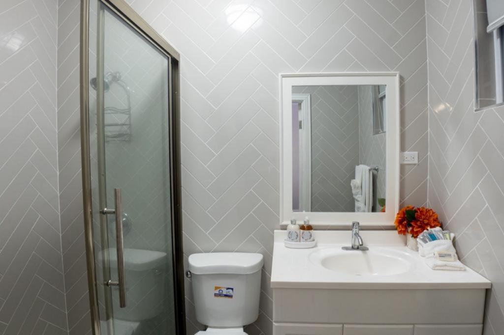 Soak'D Pineapple Villa Berrydale Eksteriør billede